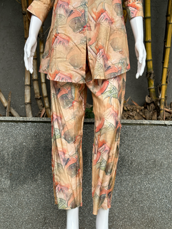 Image of Muslin with Collar & Pocket Hand work