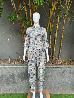 Image of Muslin Coords with Stand Patti Accessories work