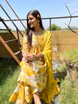 Image of Mul Cotton Alia Cut Sharara Set with Nazlin Dupatta- 3 Piece
